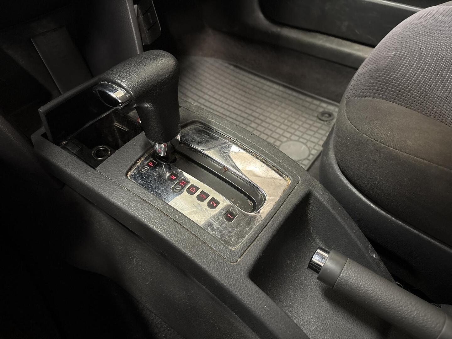 VOLKSWAGEN Polo 2005