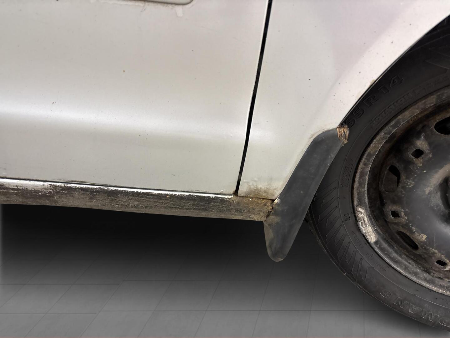 VOLKSWAGEN Polo 2005