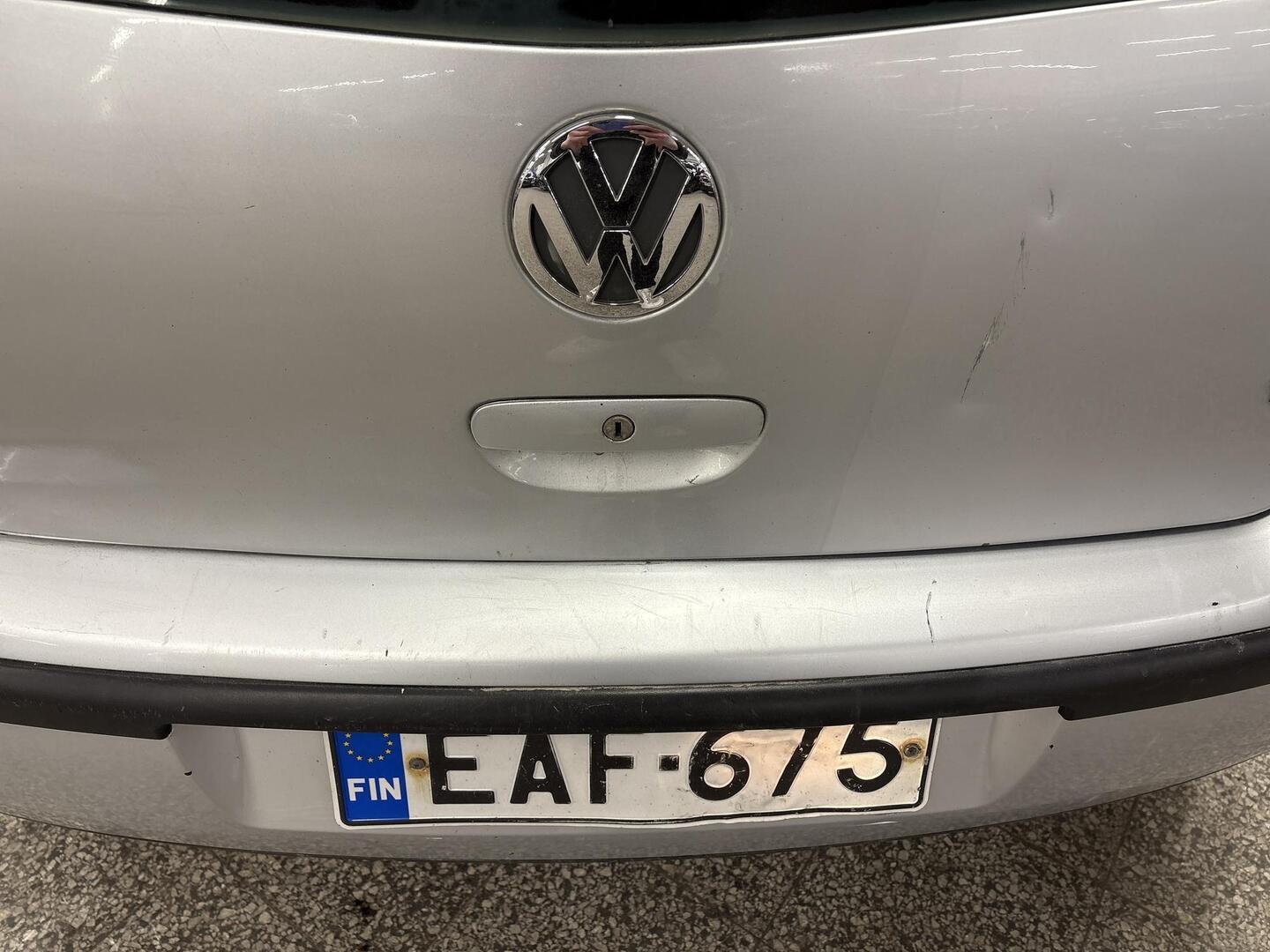 VOLKSWAGEN Polo 2005