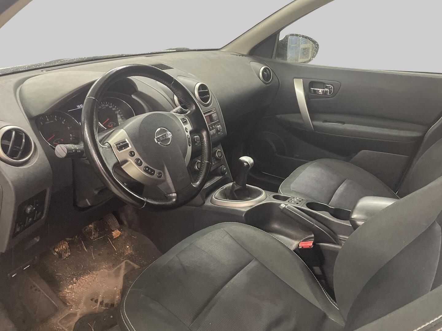 NISSAN Qashqai 2011