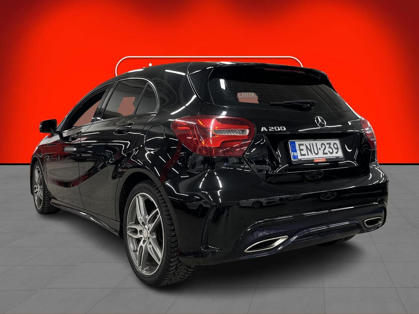 MERCEDES-BENZ A 2015