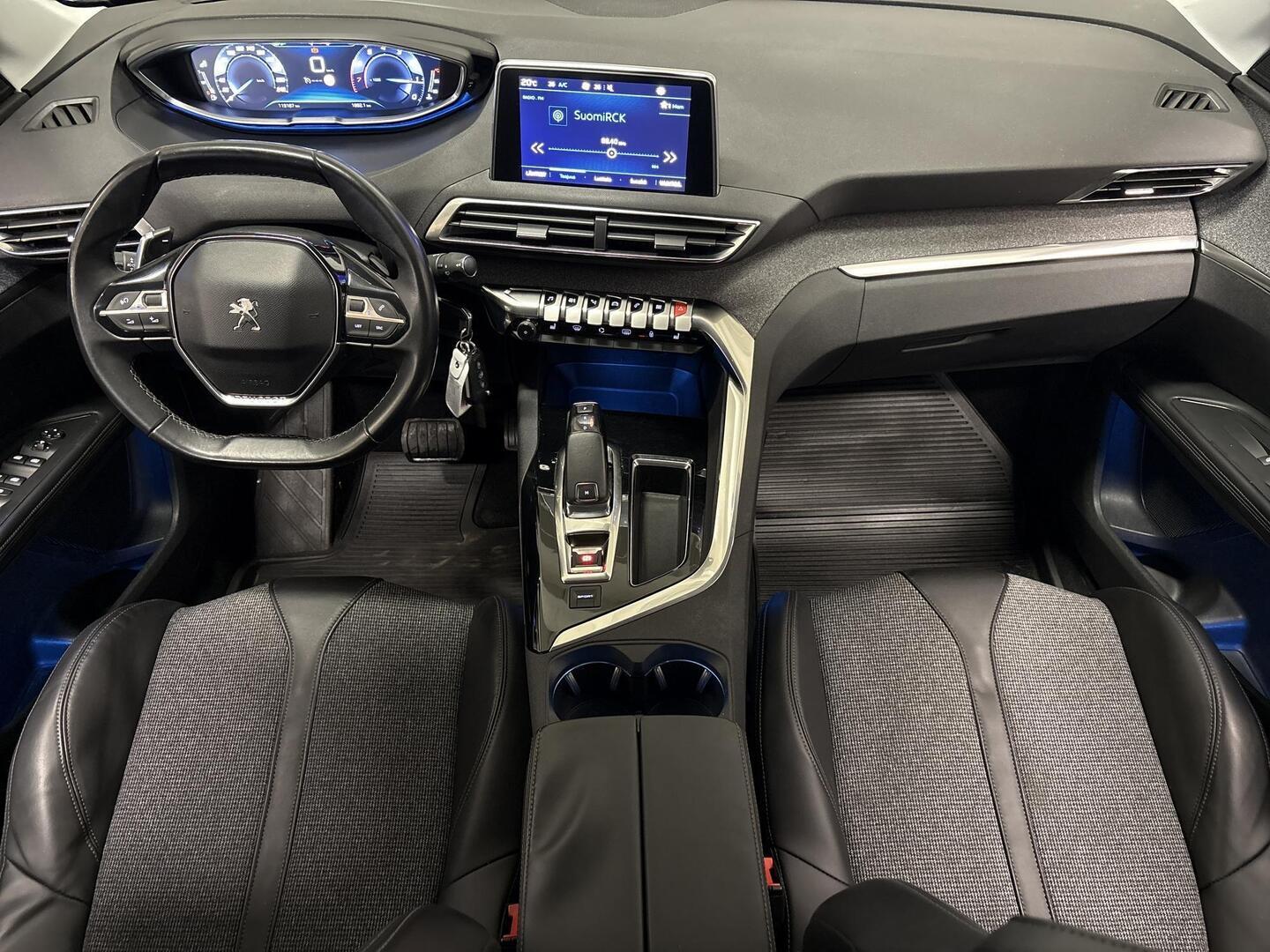 PEUGEOT 5008 2018