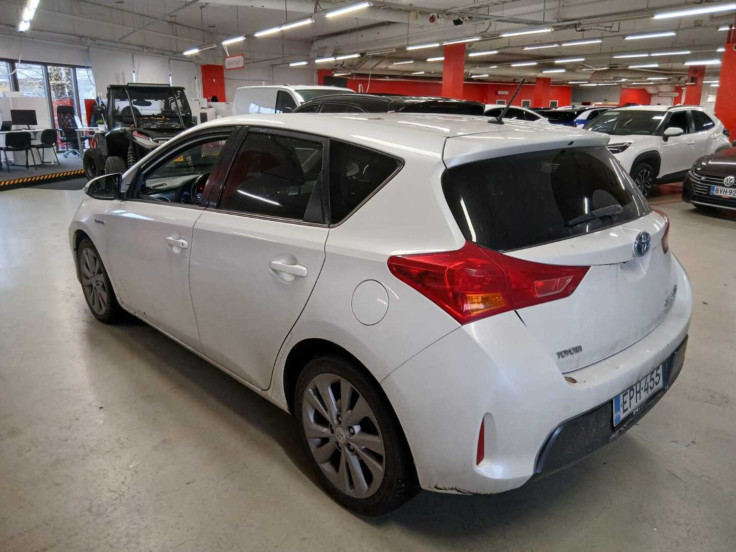 TOYOTA Auris 2014