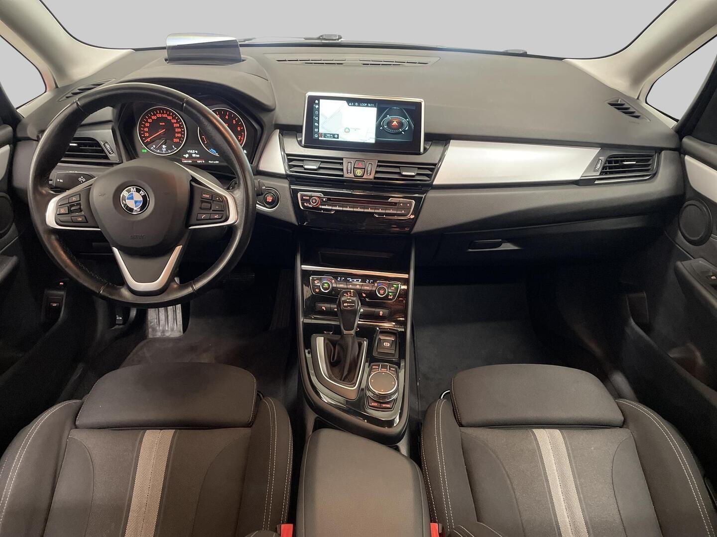 BMW 225 2018