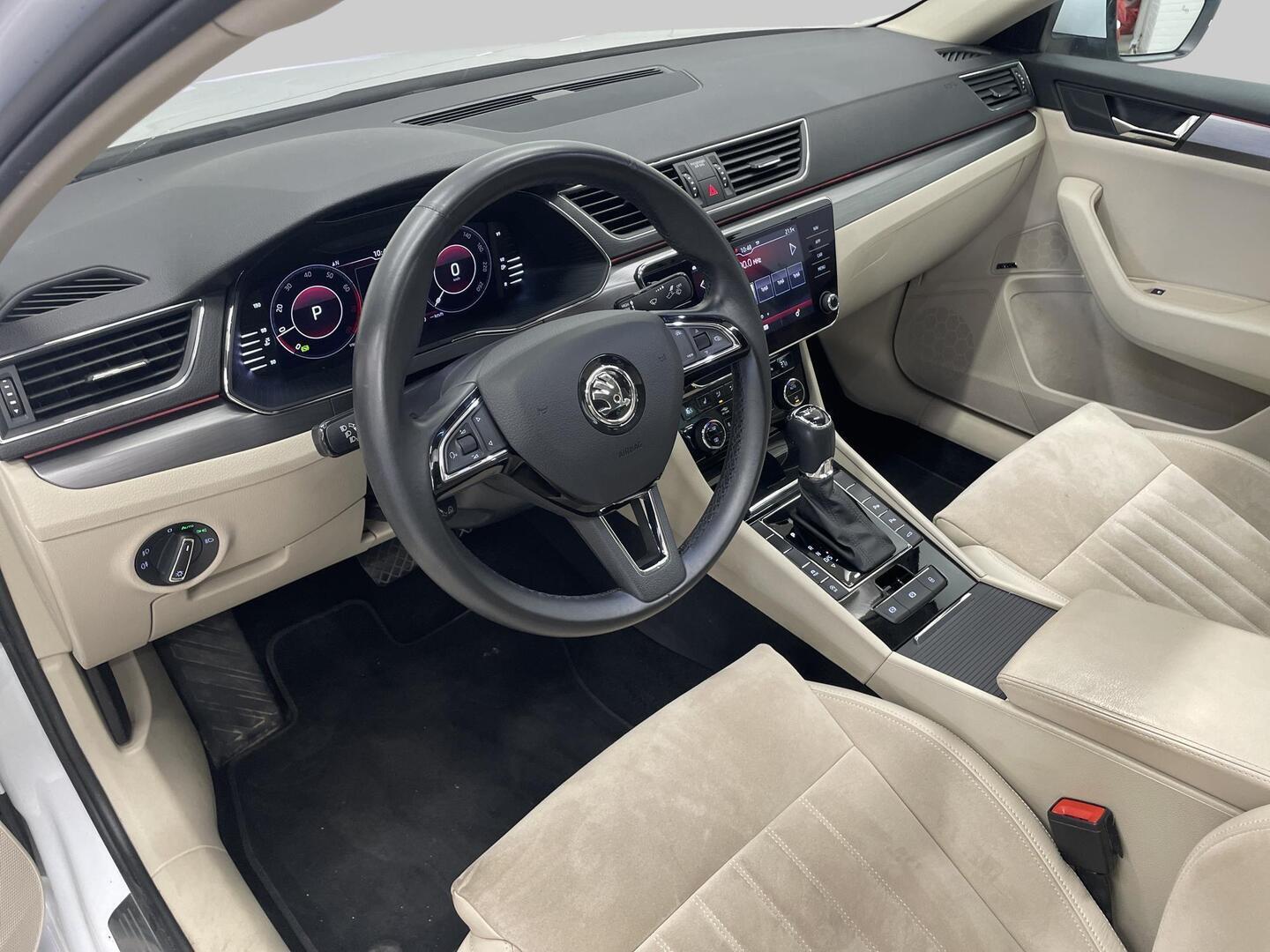 SKODA Superb 2019