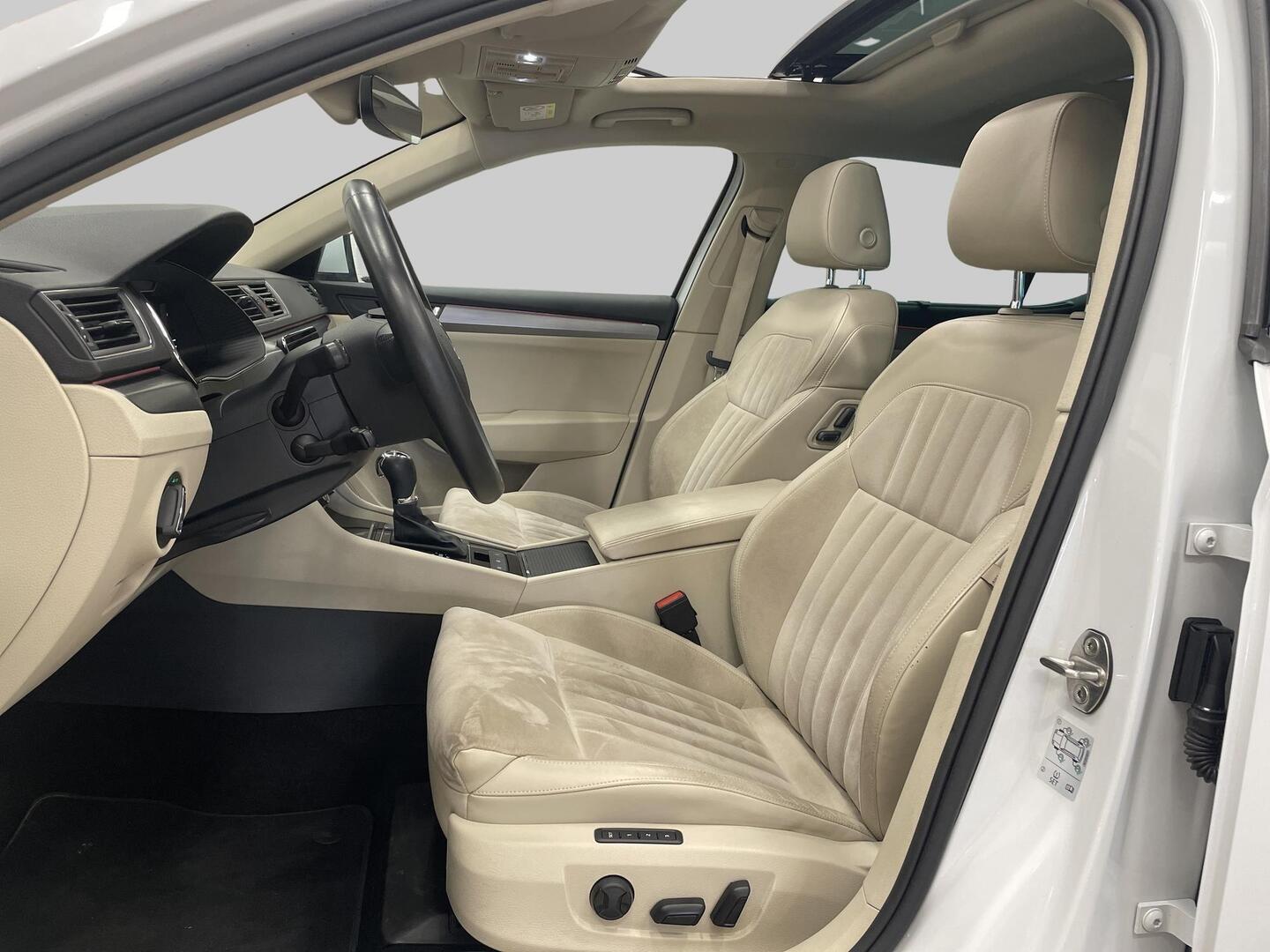 SKODA Superb 2019