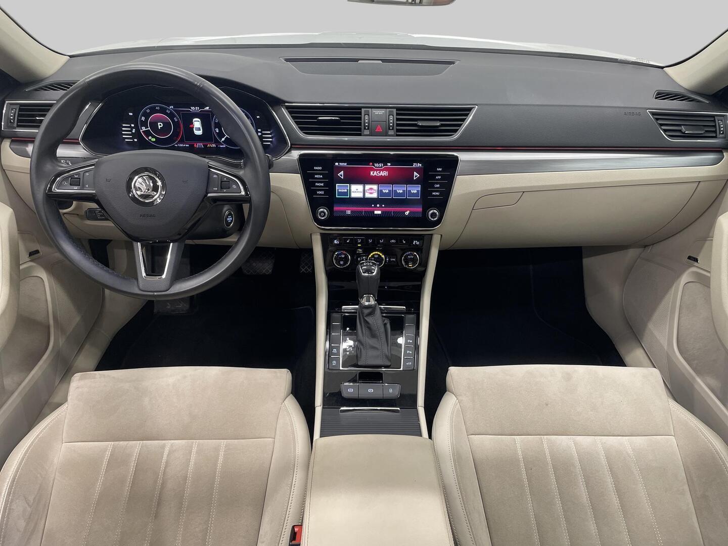 SKODA Superb 2019