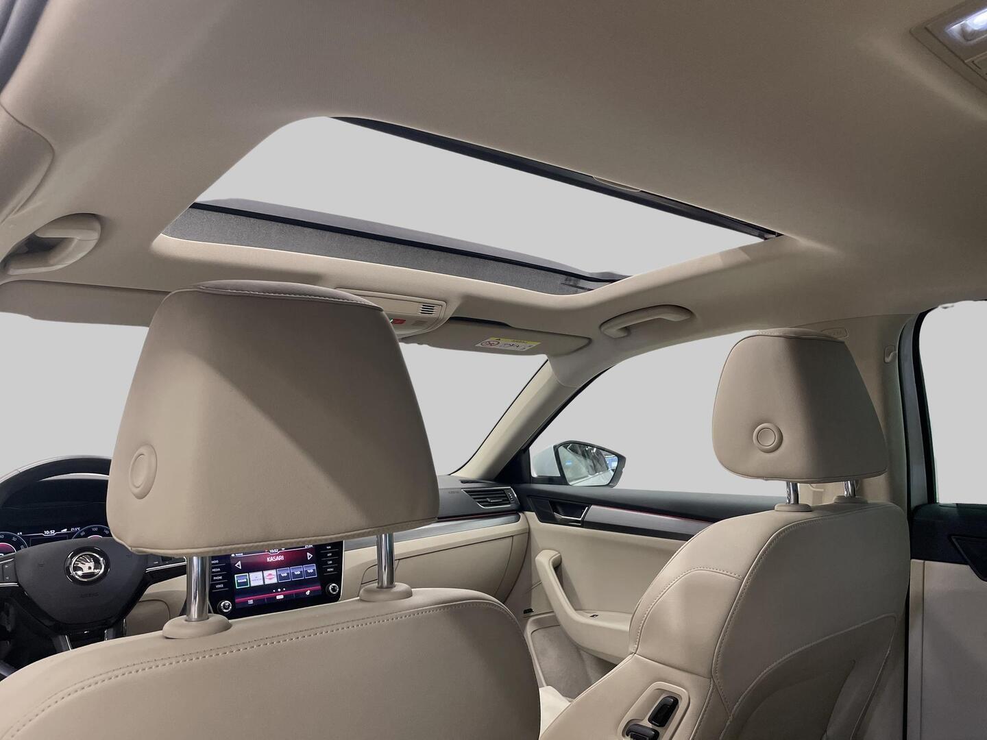 SKODA Superb 2019