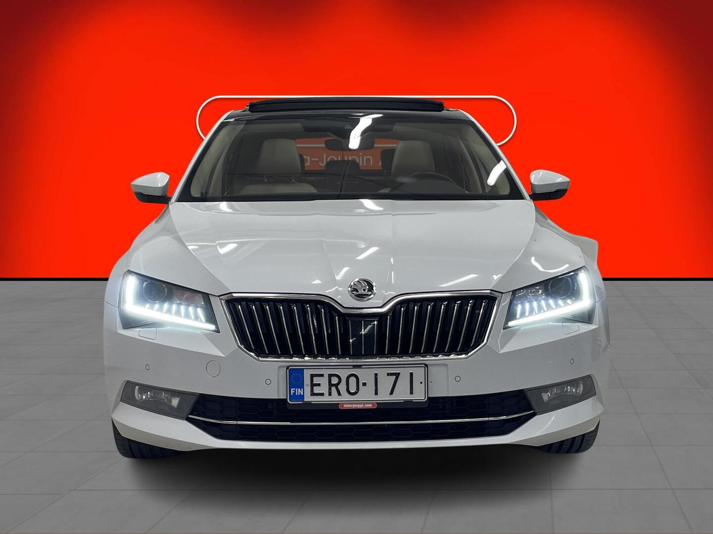 SKODA Superb 2019
