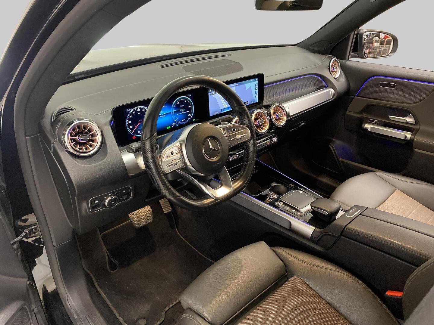 MERCEDES-BENZ EQB 2022