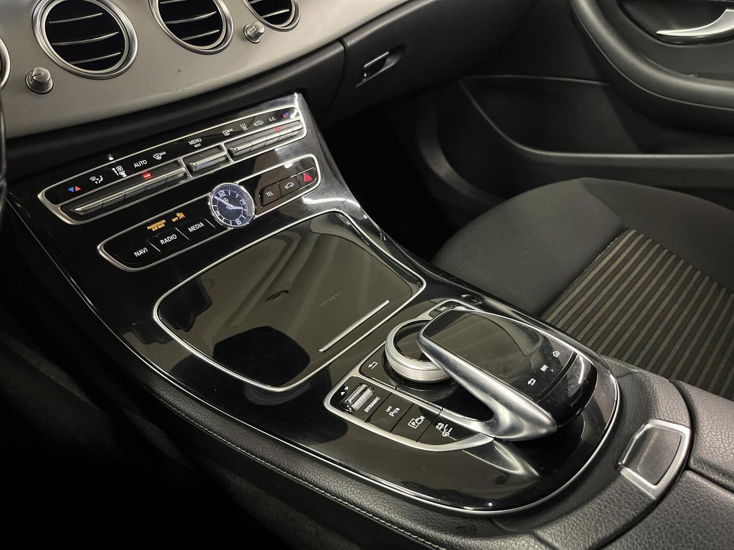 MERCEDES-BENZ E 2020