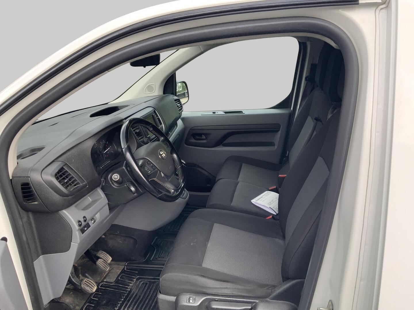 TOYOTA Proace 2022