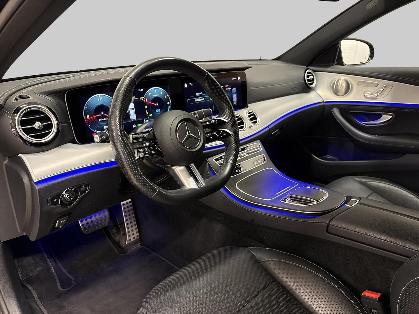 MERCEDES-BENZ E 2023