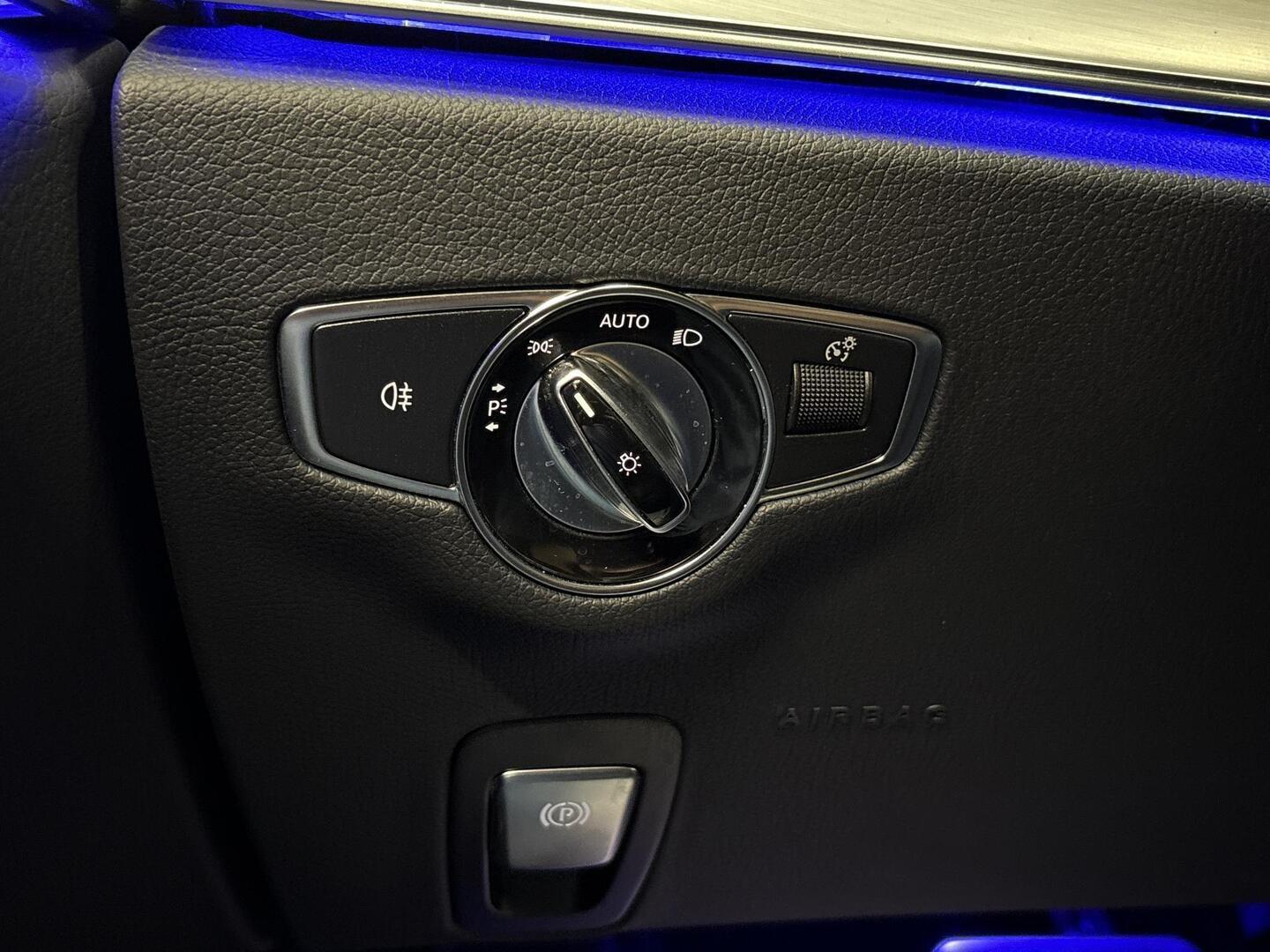 MERCEDES-BENZ E 2023