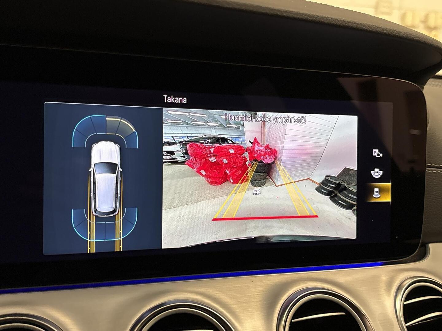 MERCEDES-BENZ E 2023