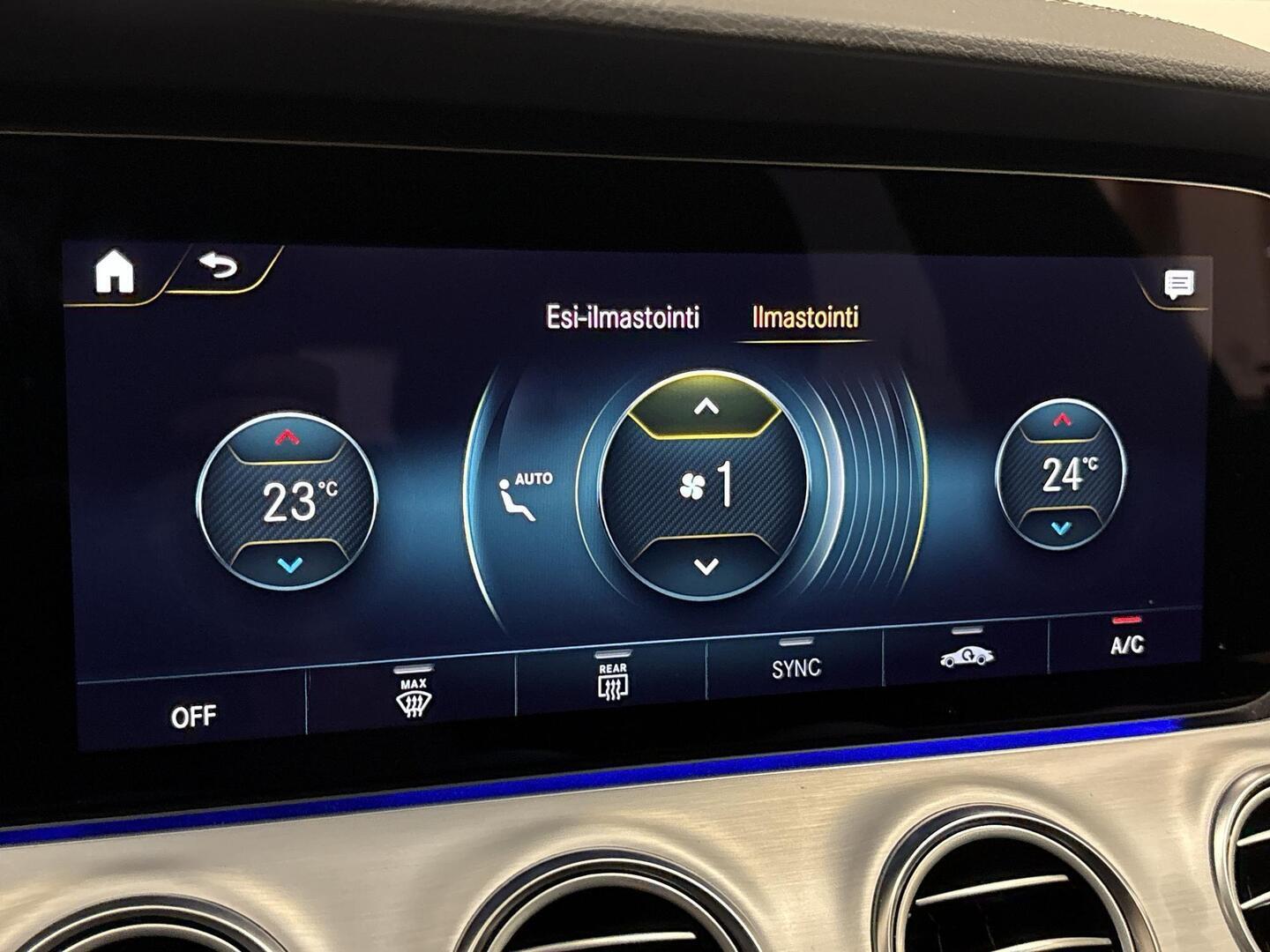 MERCEDES-BENZ E 2023