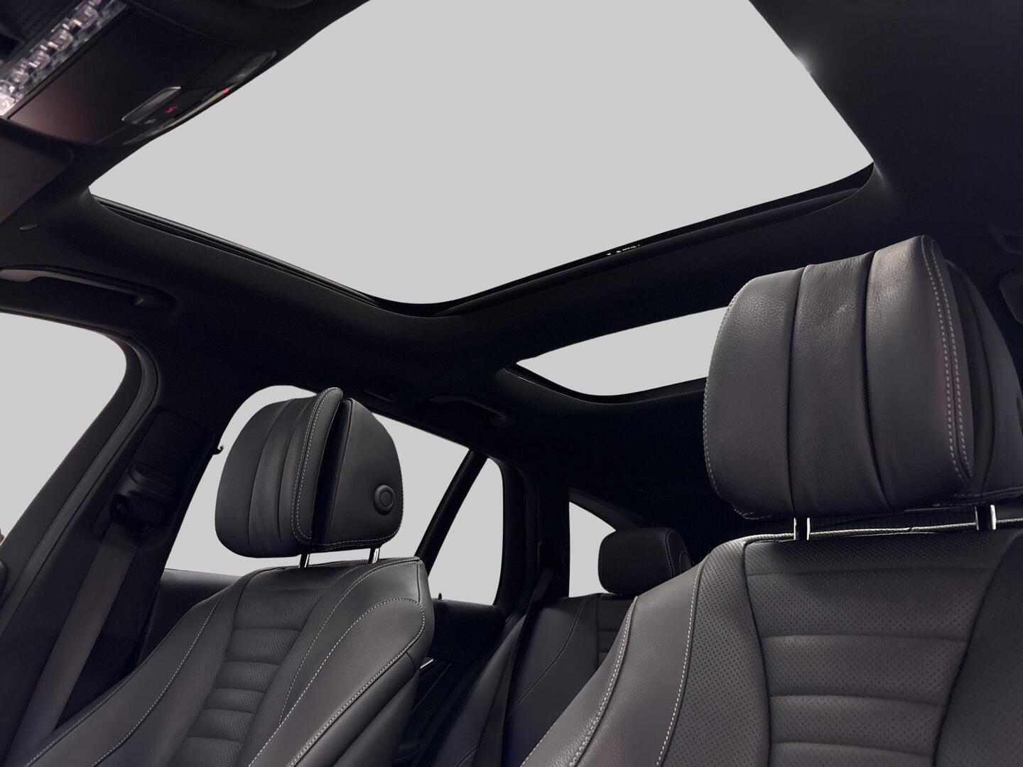 MERCEDES-BENZ E 2023