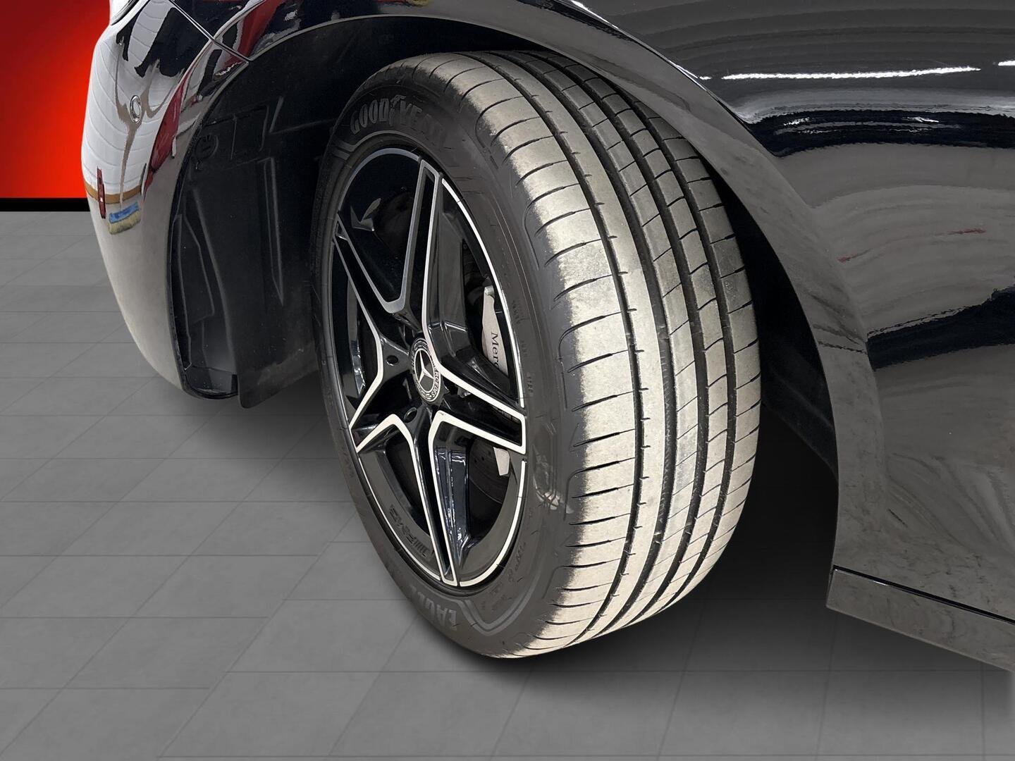 MERCEDES-BENZ E 2023