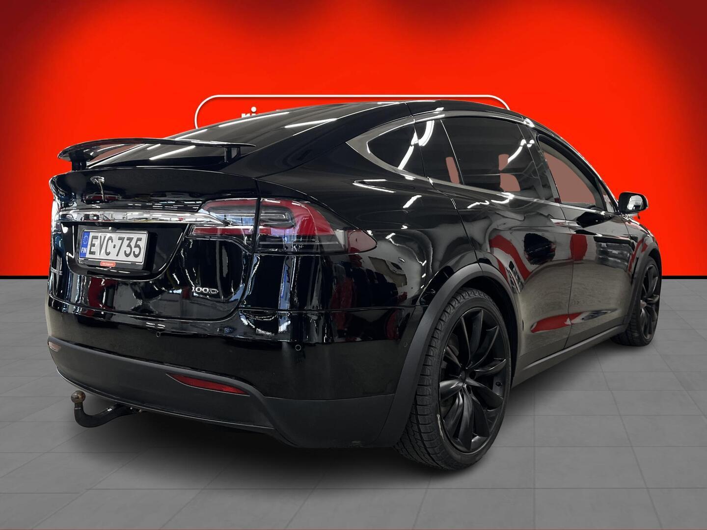 TESLA Model X 2018