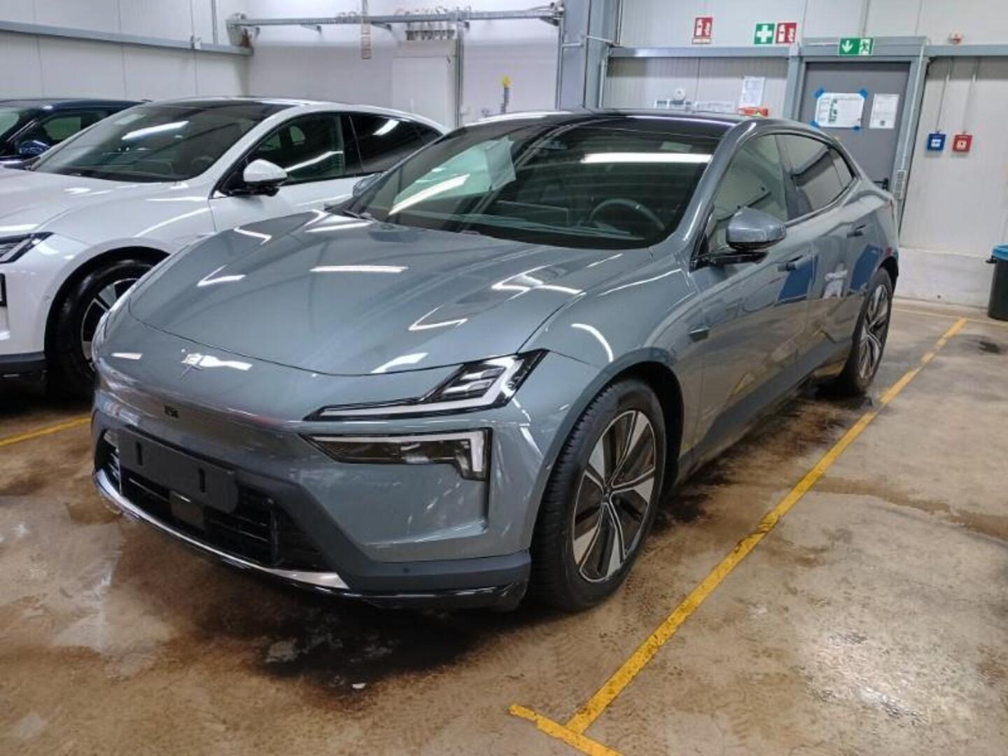 POLESTAR 4 2026