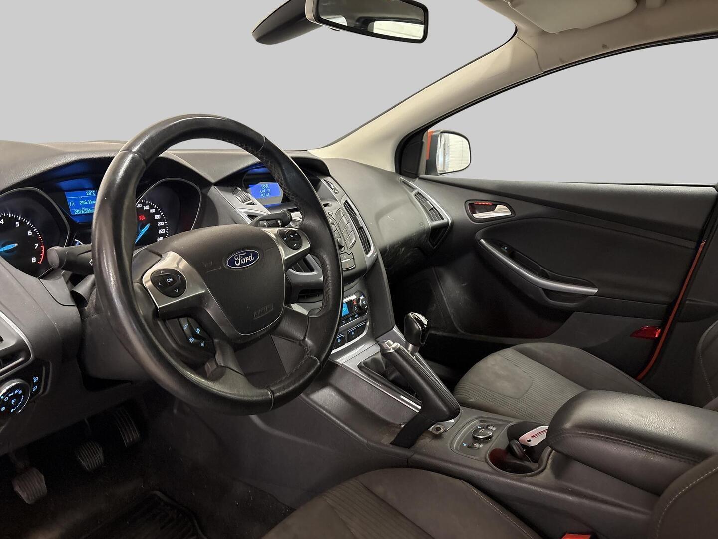 FORD Focus 2012