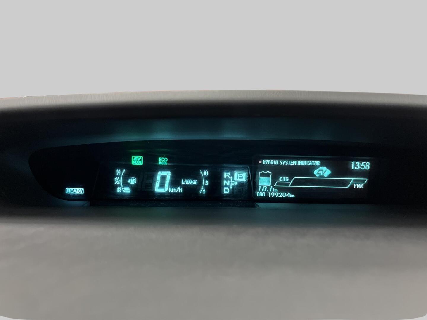 TOYOTA PRIUS PLUG-IN 2014