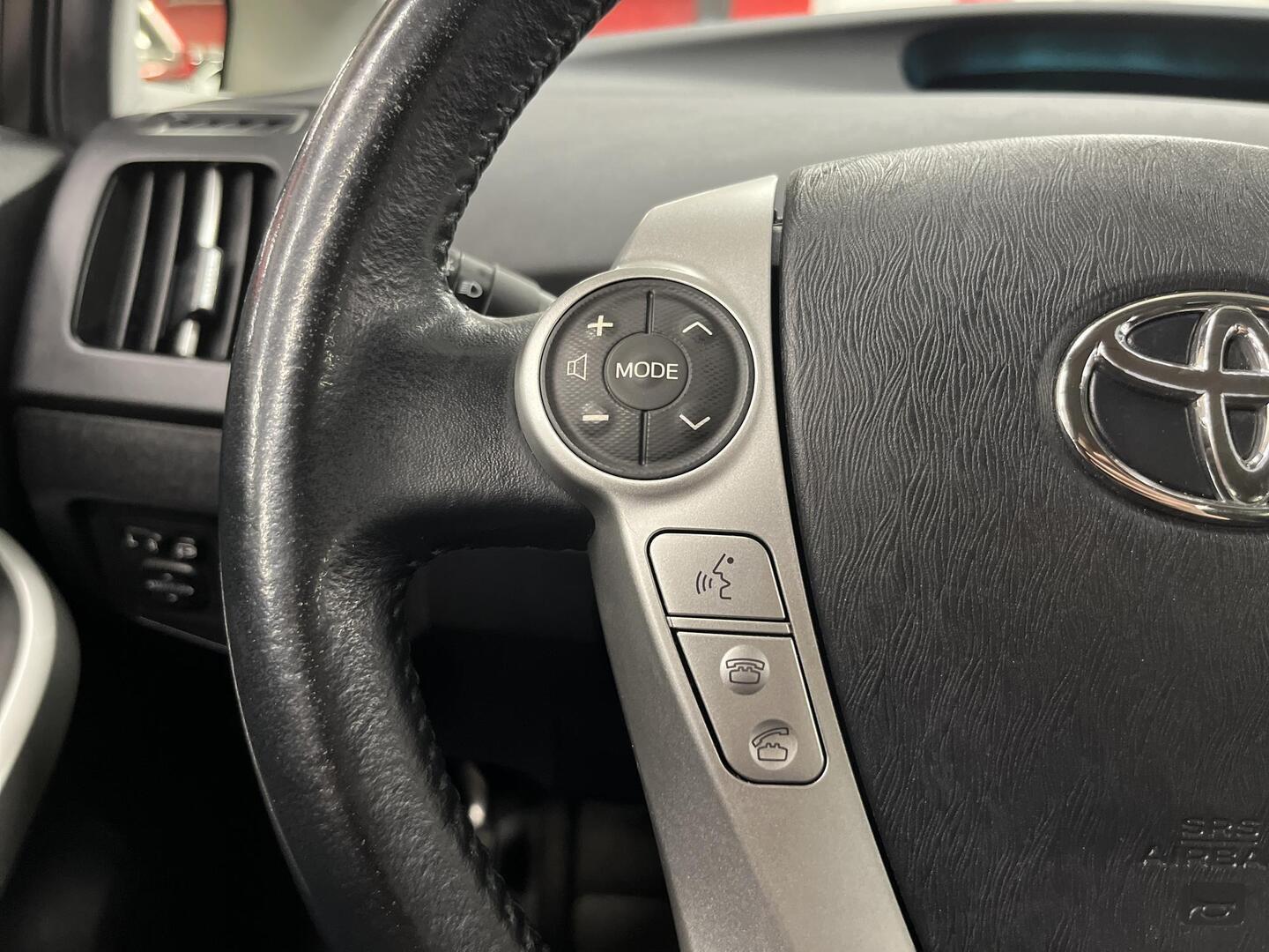 TOYOTA PRIUS PLUG-IN 2014