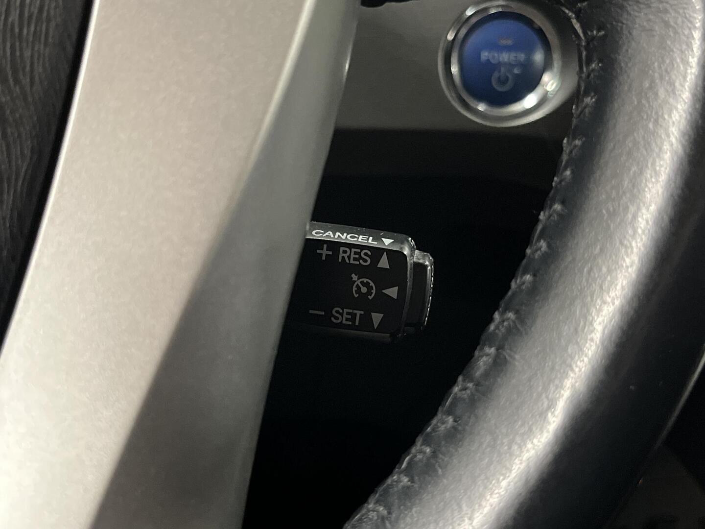 TOYOTA PRIUS PLUG-IN 2014