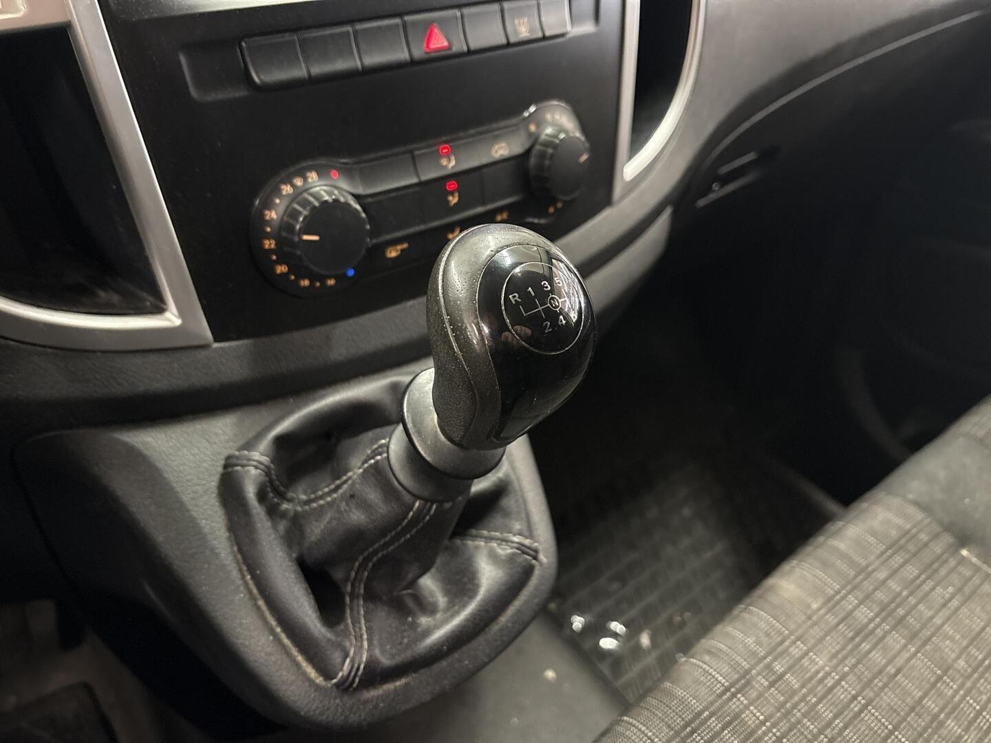 MERCEDES-BENZ Vito 2015