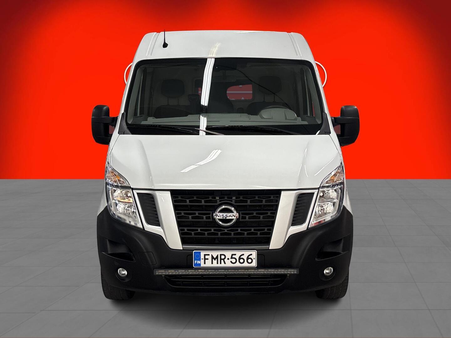 NISSAN NV400 2018