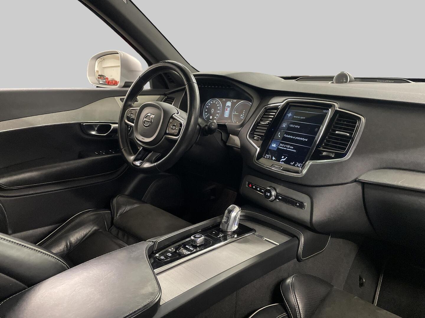 VOLVO XC90 2018