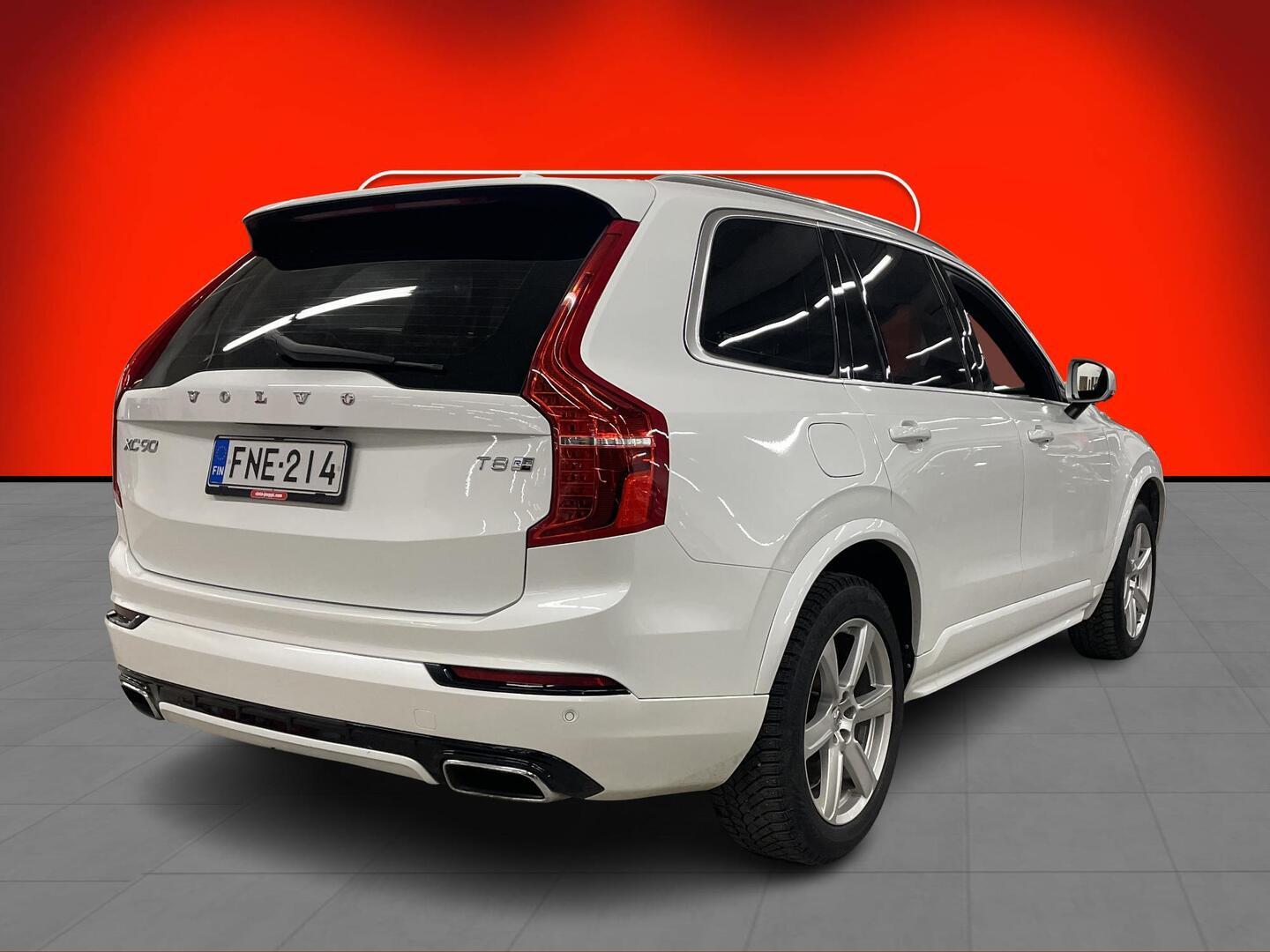 VOLVO XC90 2018