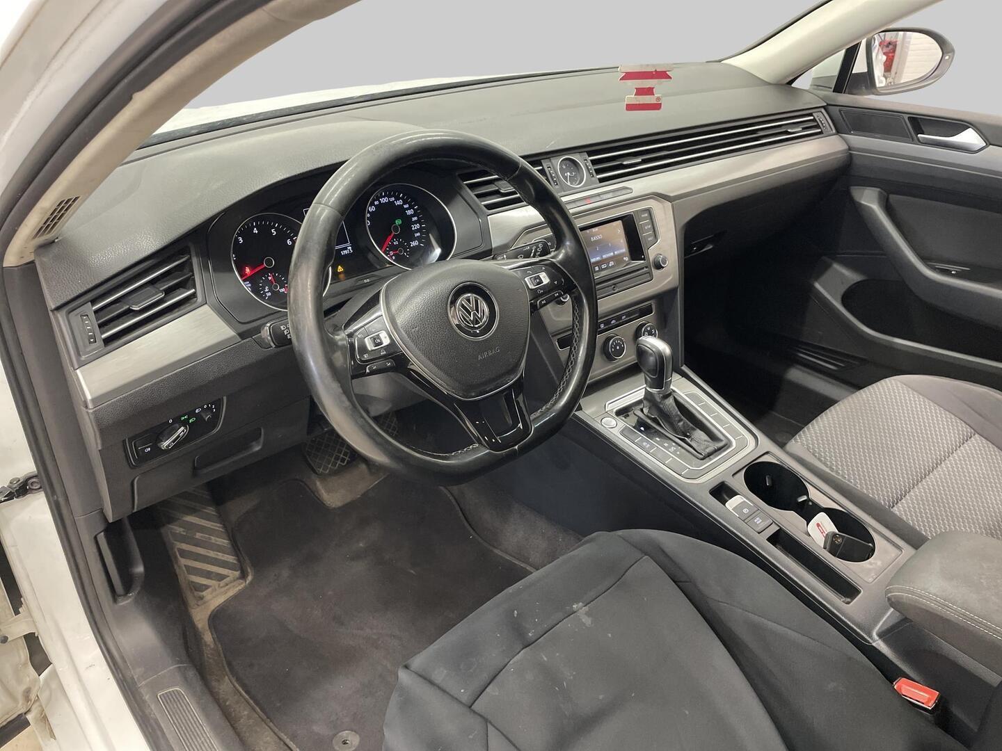 VOLKSWAGEN Passat 2015