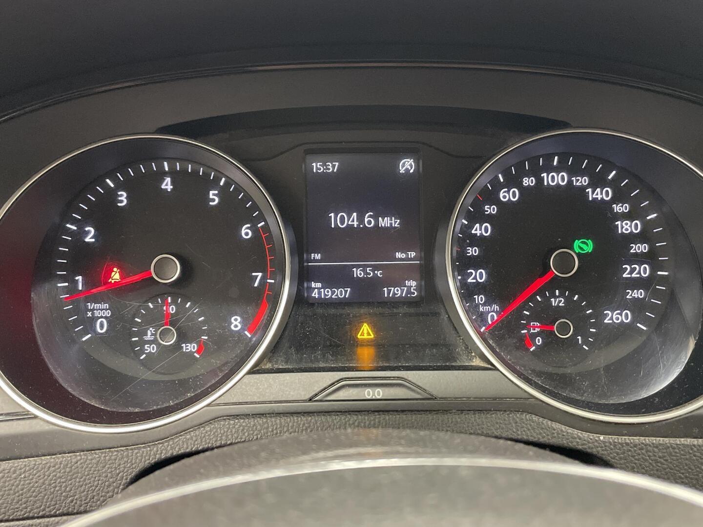 VOLKSWAGEN Passat 2015