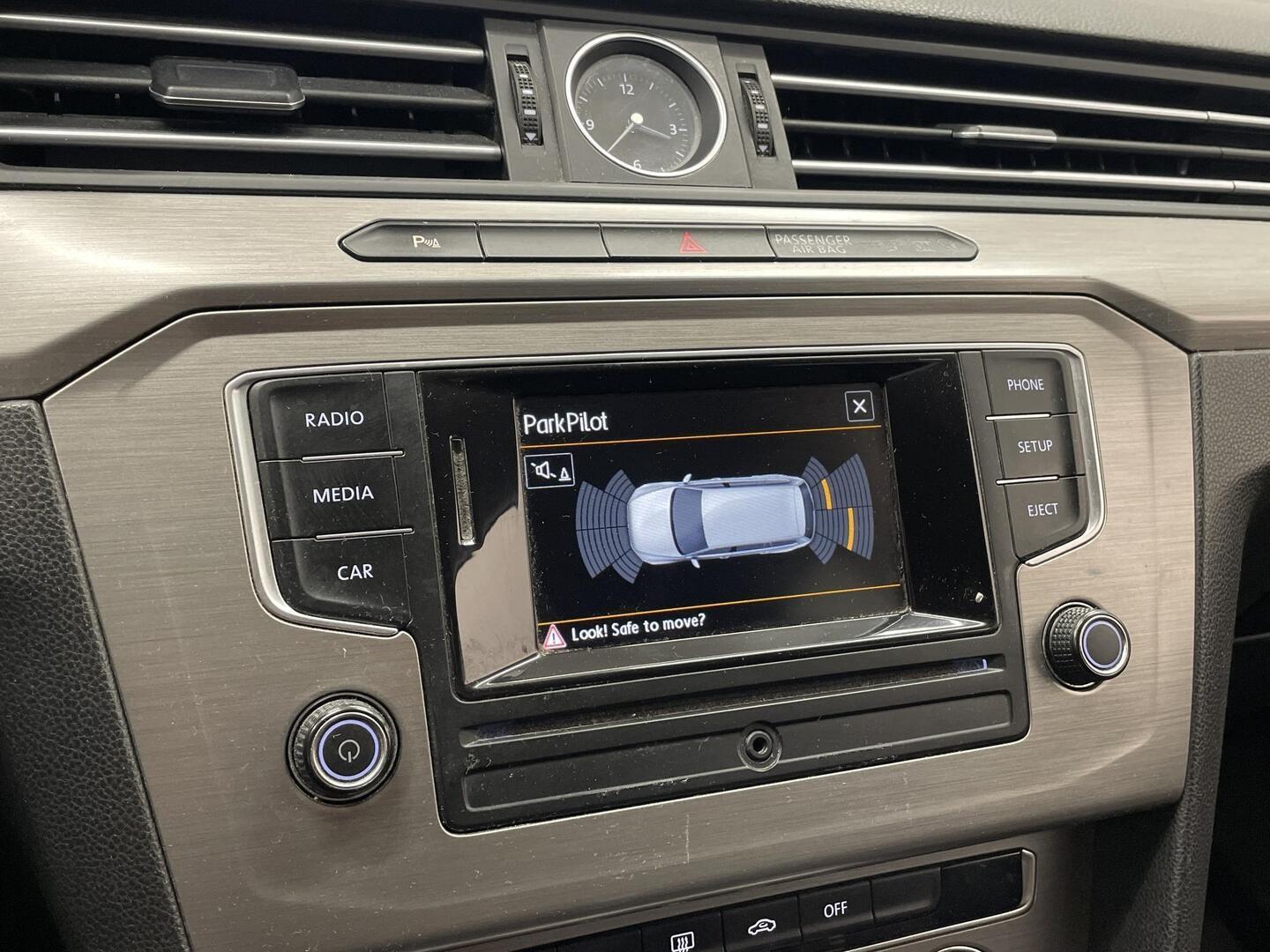 VOLKSWAGEN Passat 2015