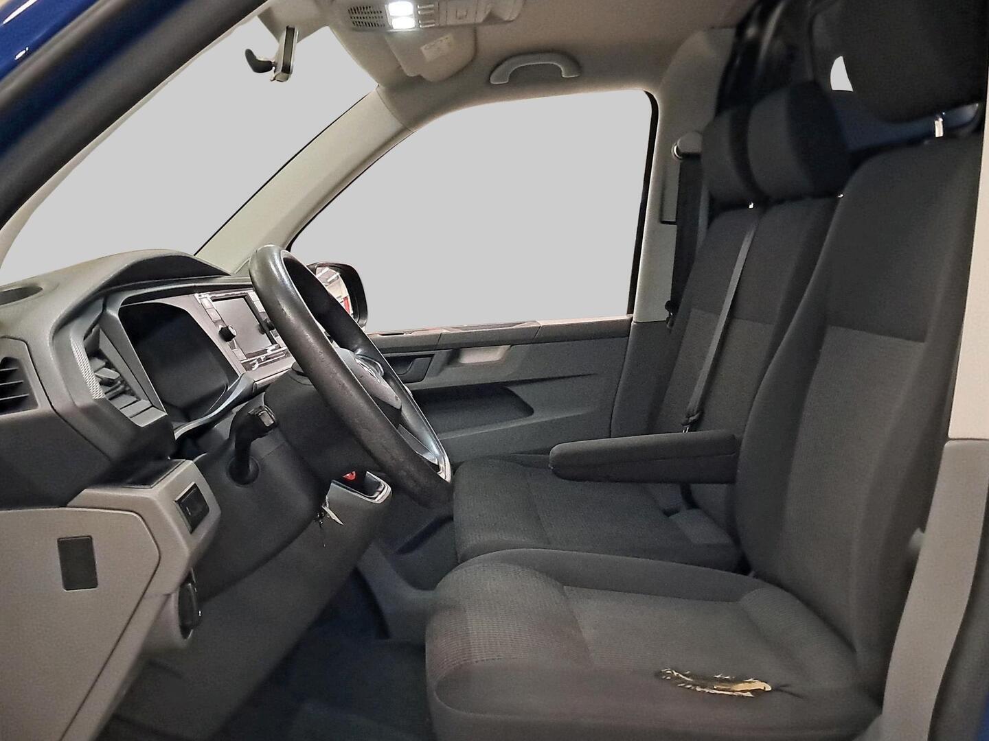 VOLKSWAGEN Transporter 2020