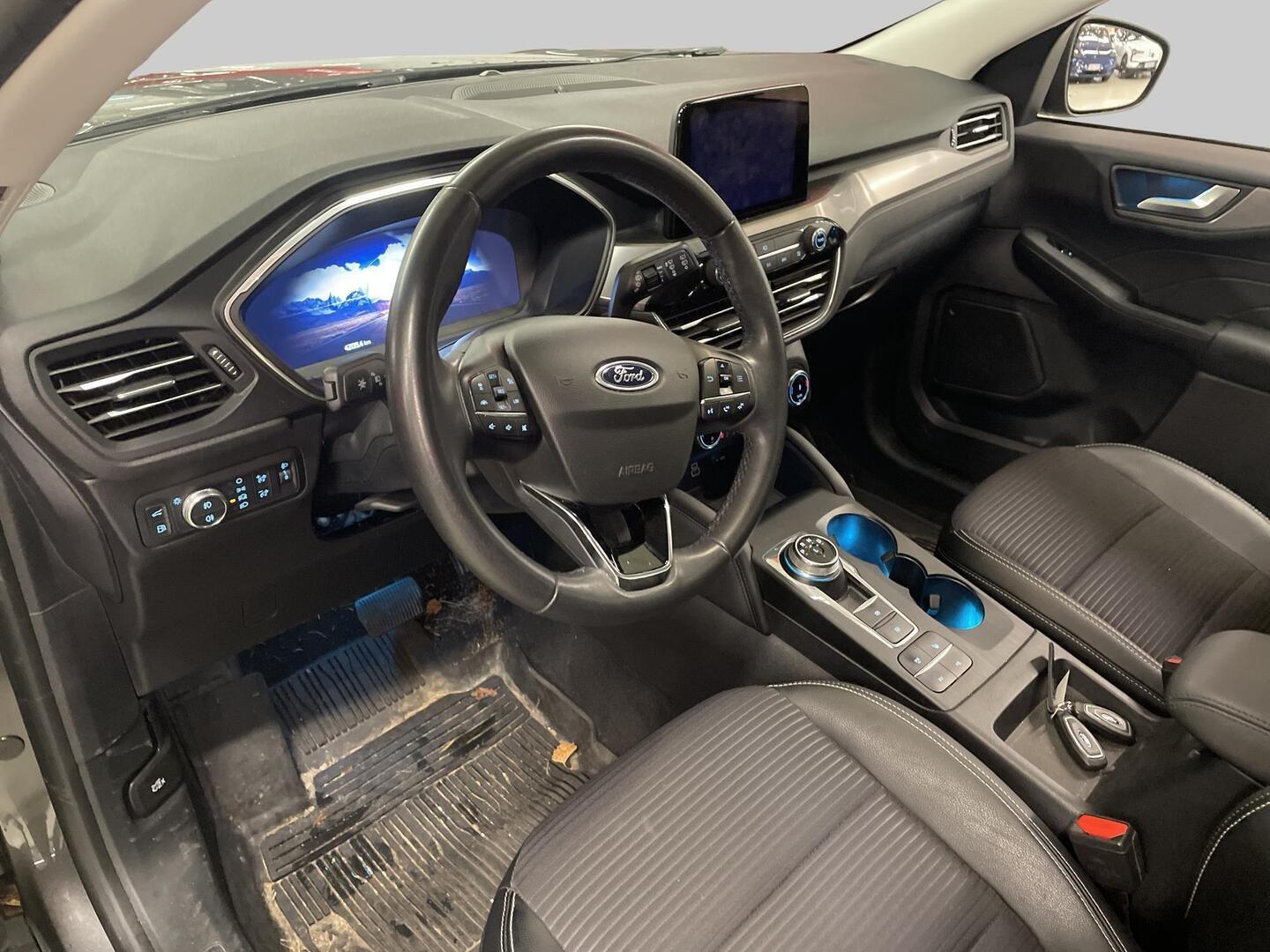 FORD Kuga 2023