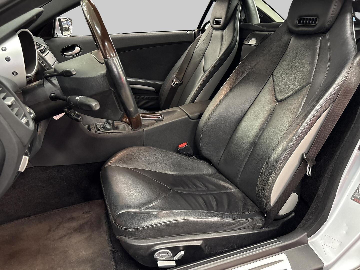 MERCEDES-BENZ SLK 2004