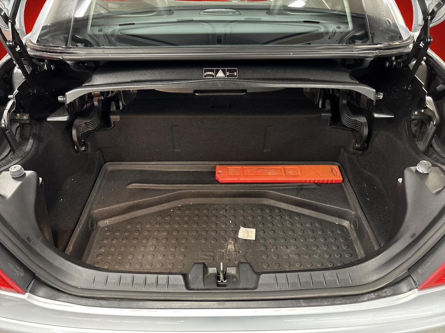 MERCEDES-BENZ SLK 2004