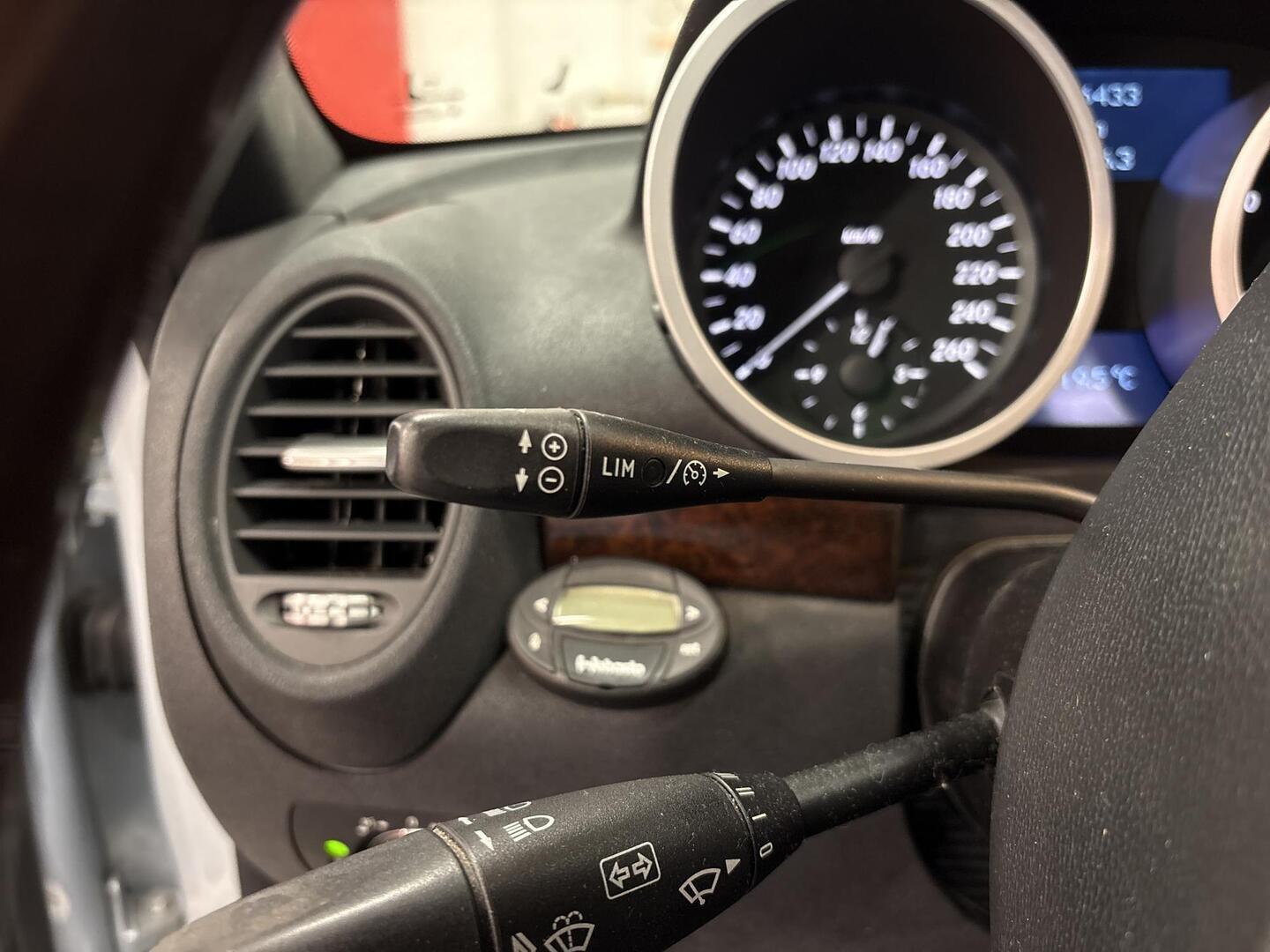 MERCEDES-BENZ SLK 2004