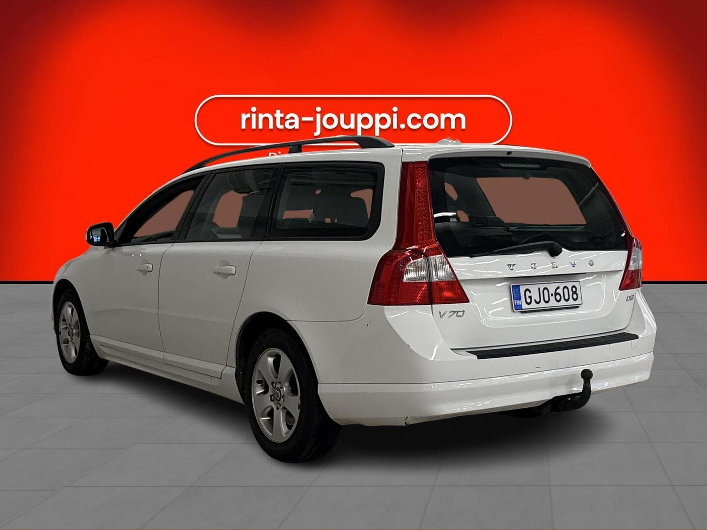 VOLVO V70 2011