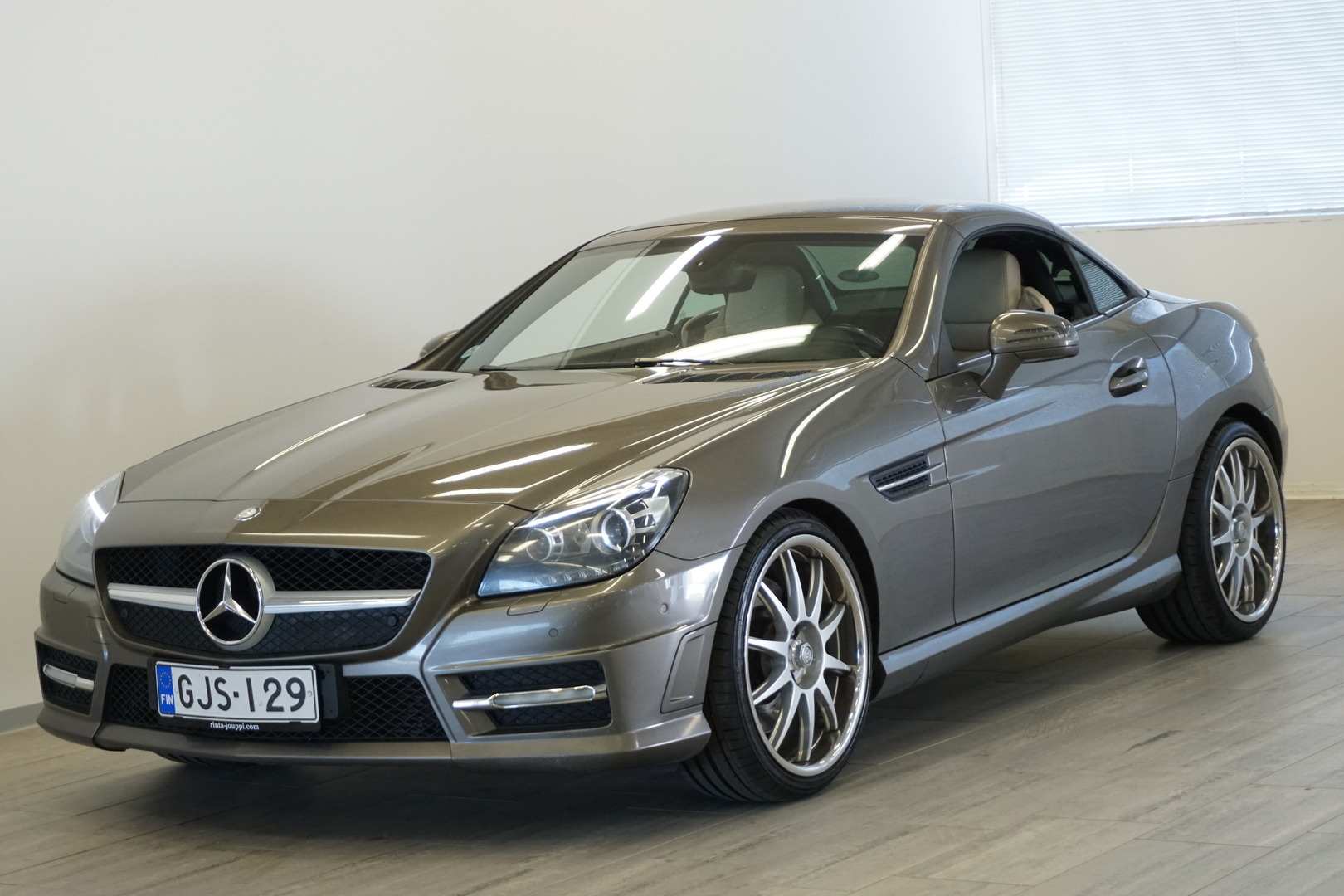 MERCEDES-BENZ SLK 2011