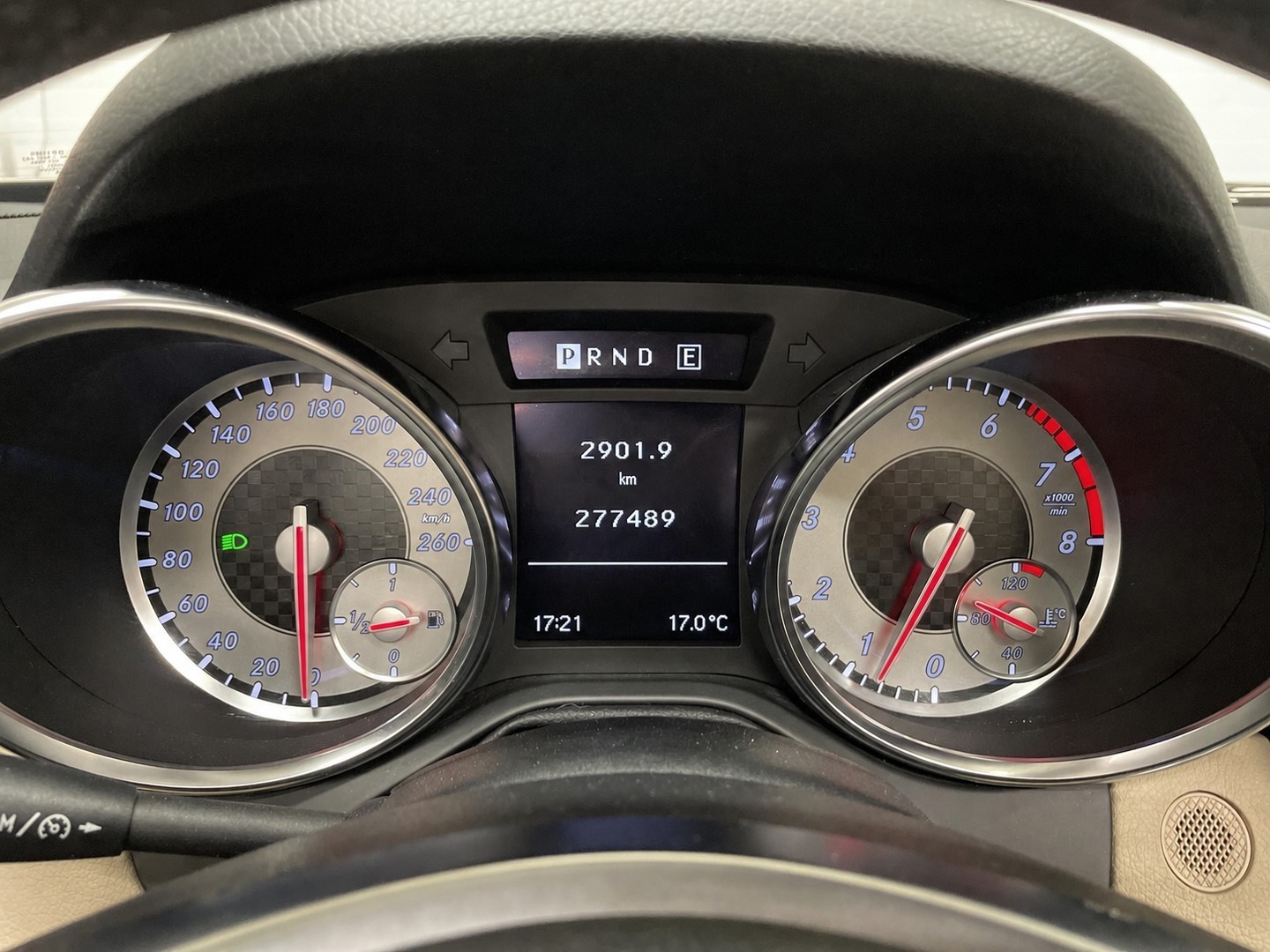 MERCEDES-BENZ SLK 2011