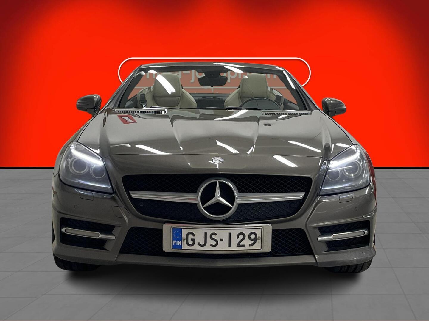 MERCEDES-BENZ SLK 2011