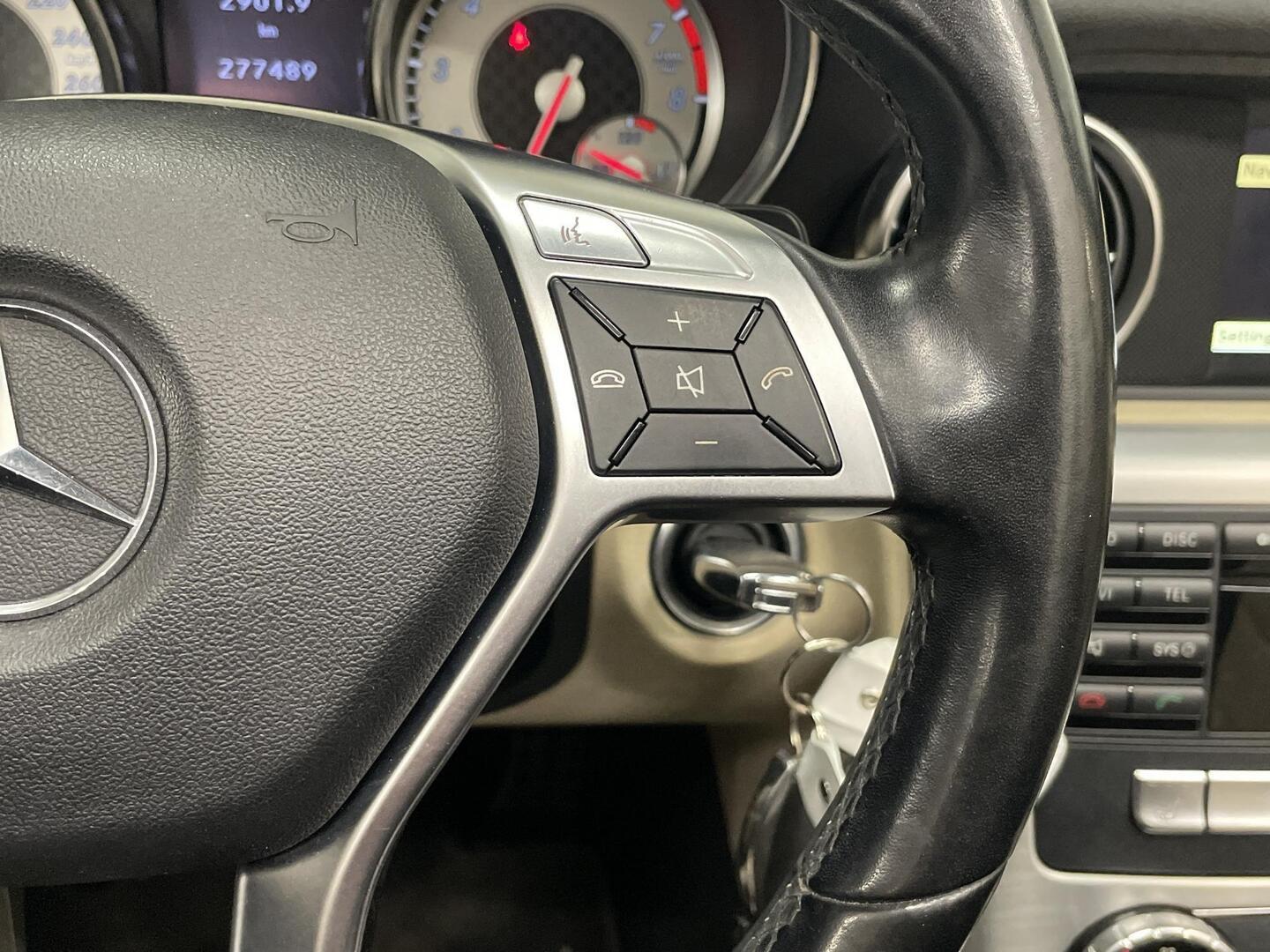 MERCEDES-BENZ SLK 2011