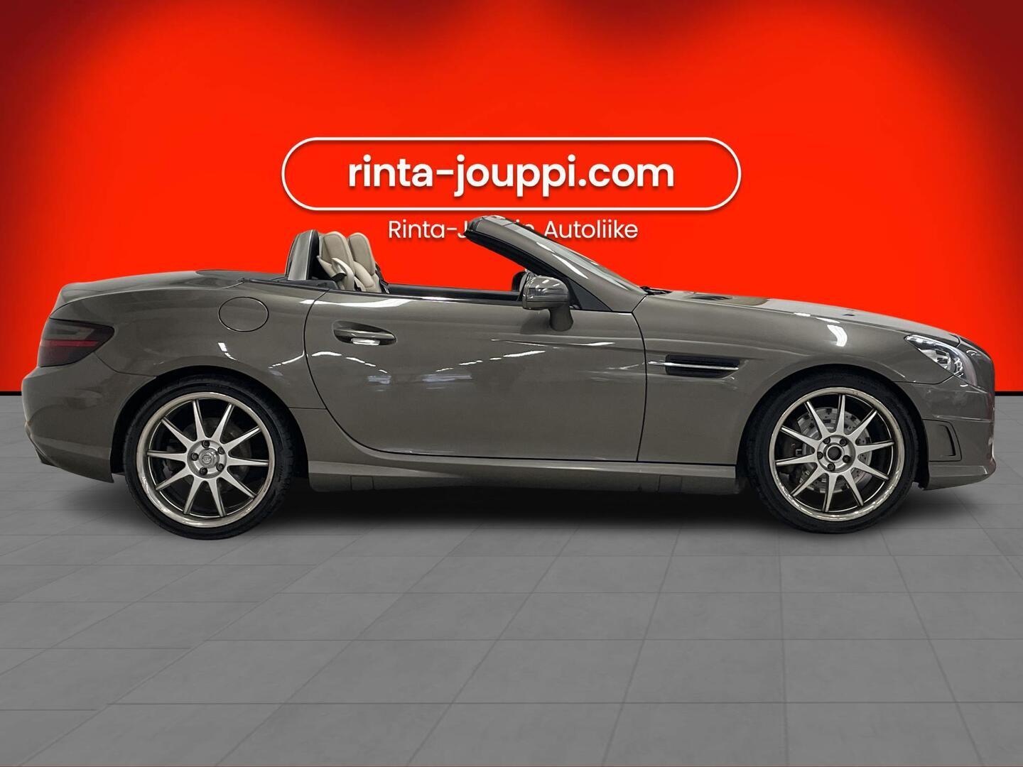 MERCEDES-BENZ SLK 2011