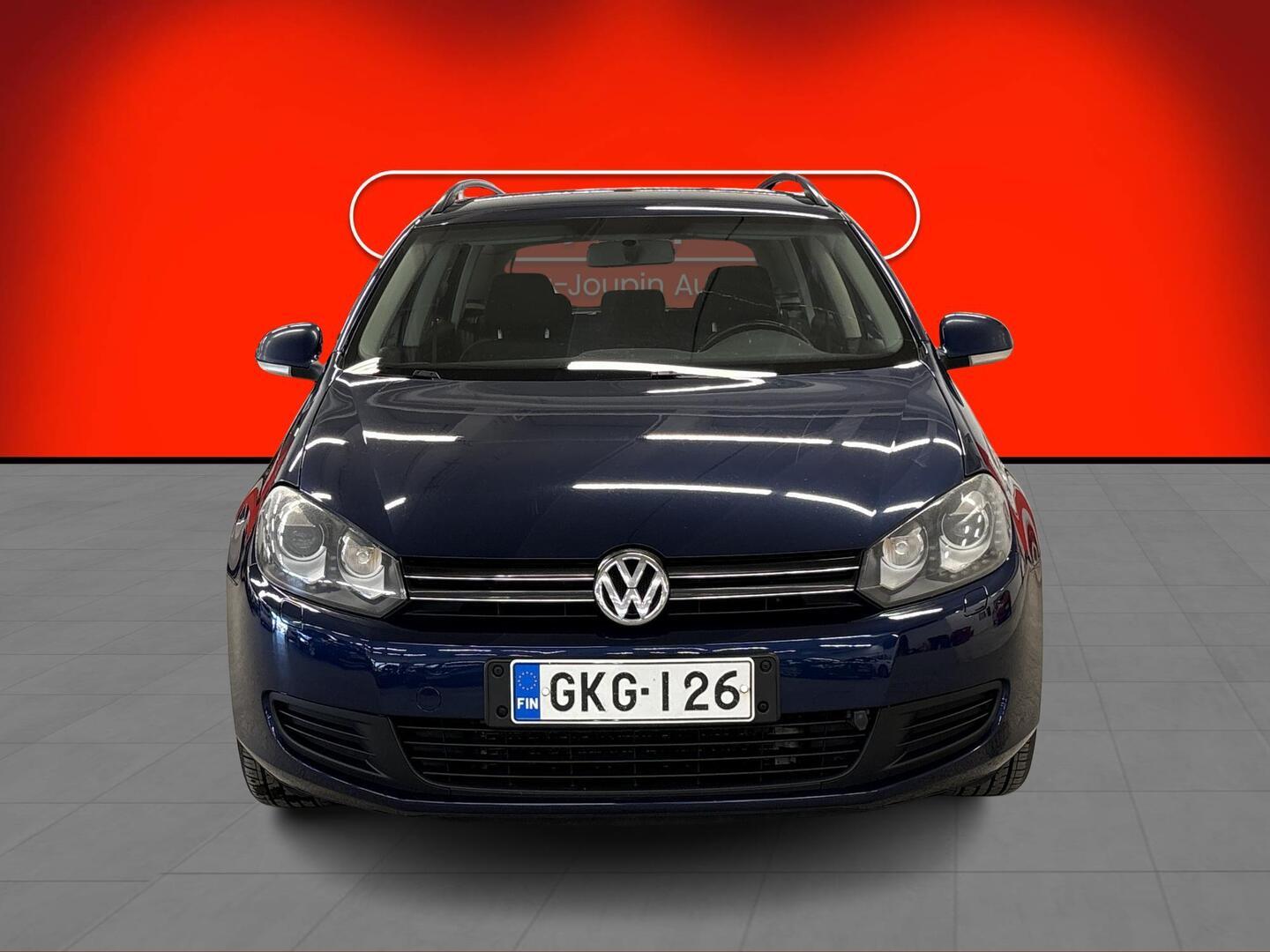 VOLKSWAGEN Golf 2012