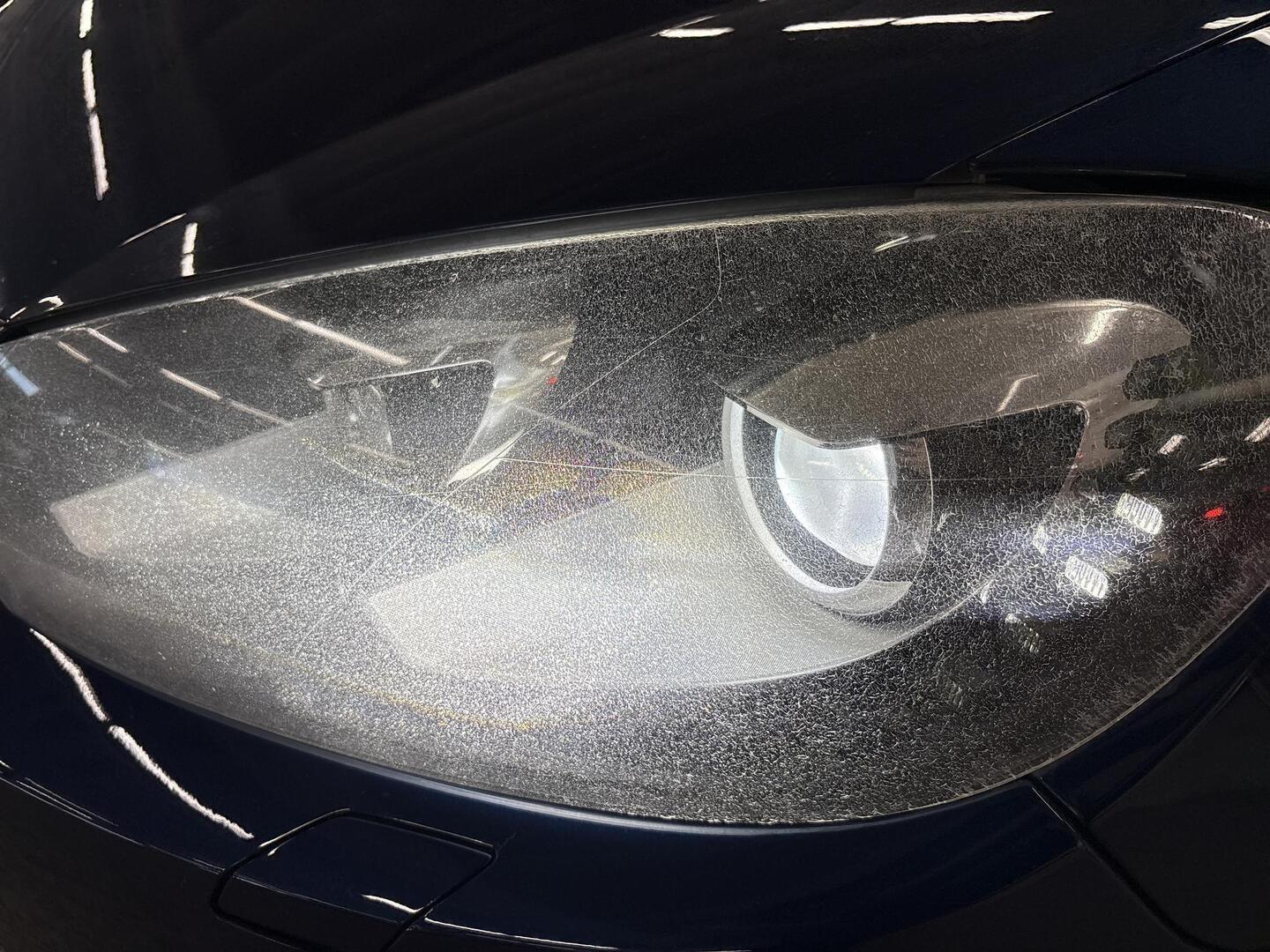 VOLKSWAGEN Golf 2012