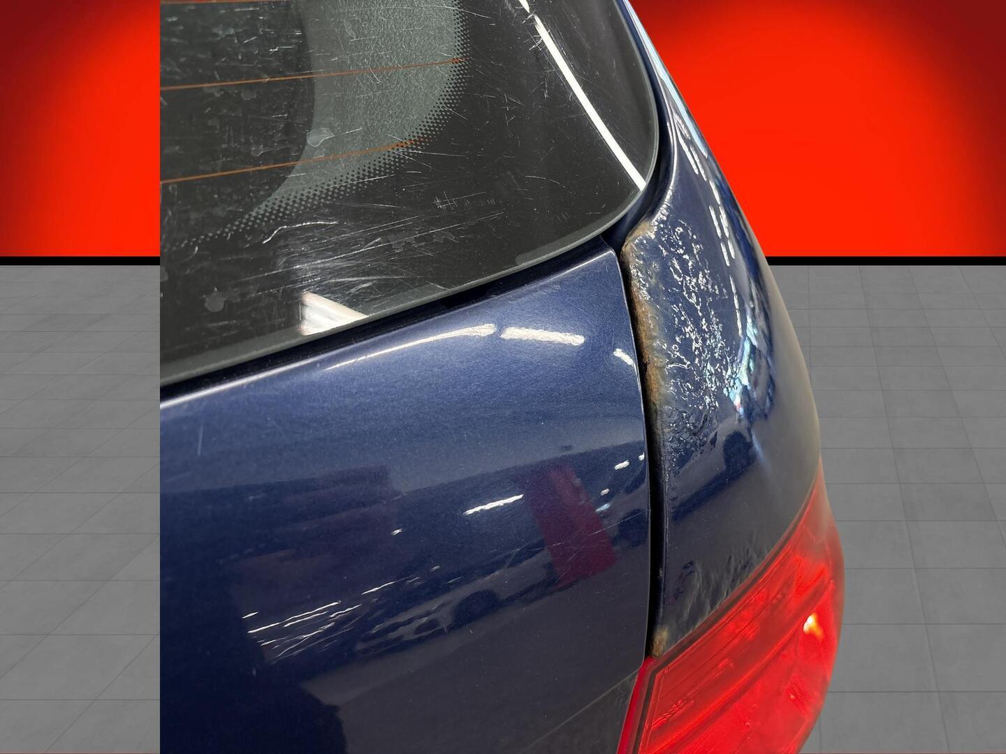 VOLKSWAGEN Golf 2012