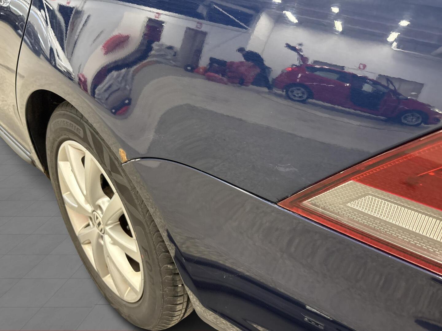 VOLKSWAGEN Golf 2012